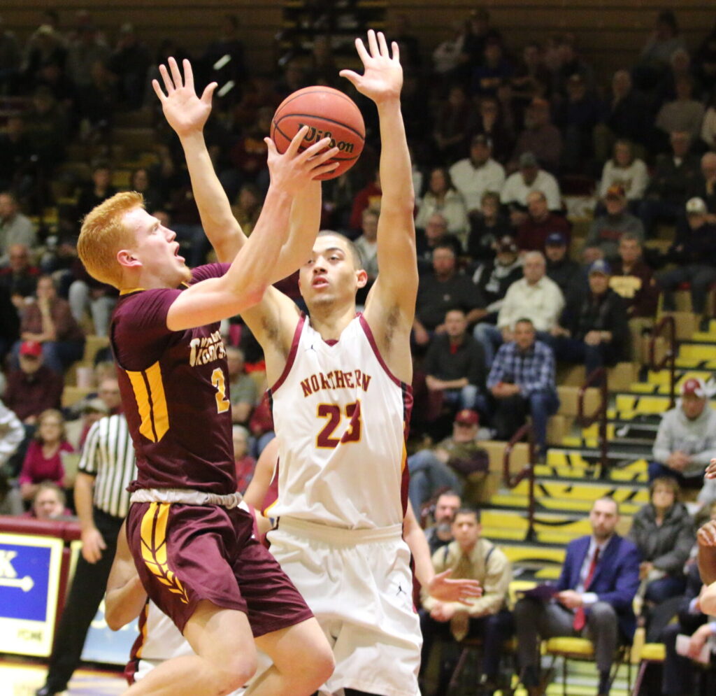 UMC MEN’S BASKETBALL DROPS TIGHT GAME AT NORTHERN STATE