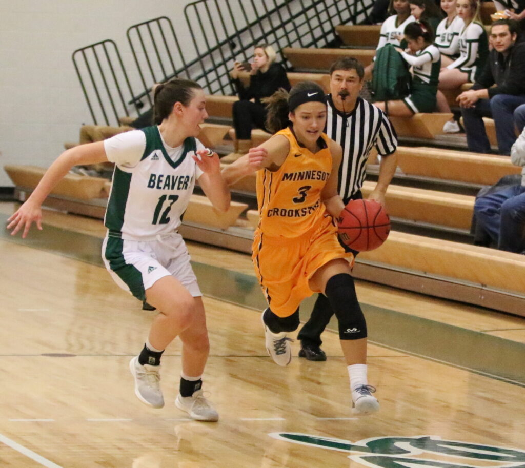 UMC Finishes Strong In Win at Bemidji State