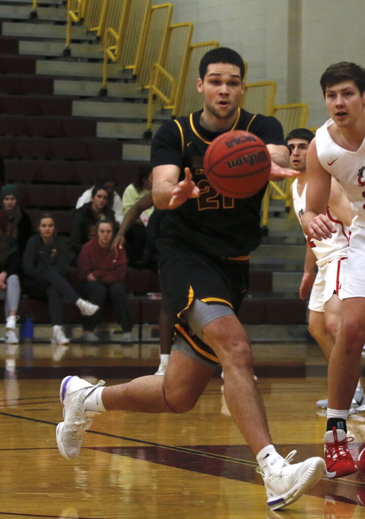 UMC MEN’S BASKETBALL FINDS IT’S SHOOTING STROKE IN WIN OVER MSU-MOORHEAD