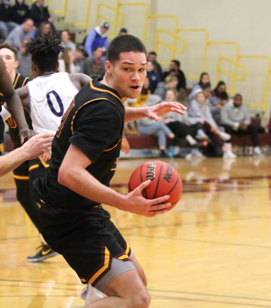 DEFENSIVE STRUGGLES CONTINUE TO MOUNT AS UMC MEN’S BASKETBALL STRUGGLES WITH SIOUX FALLS