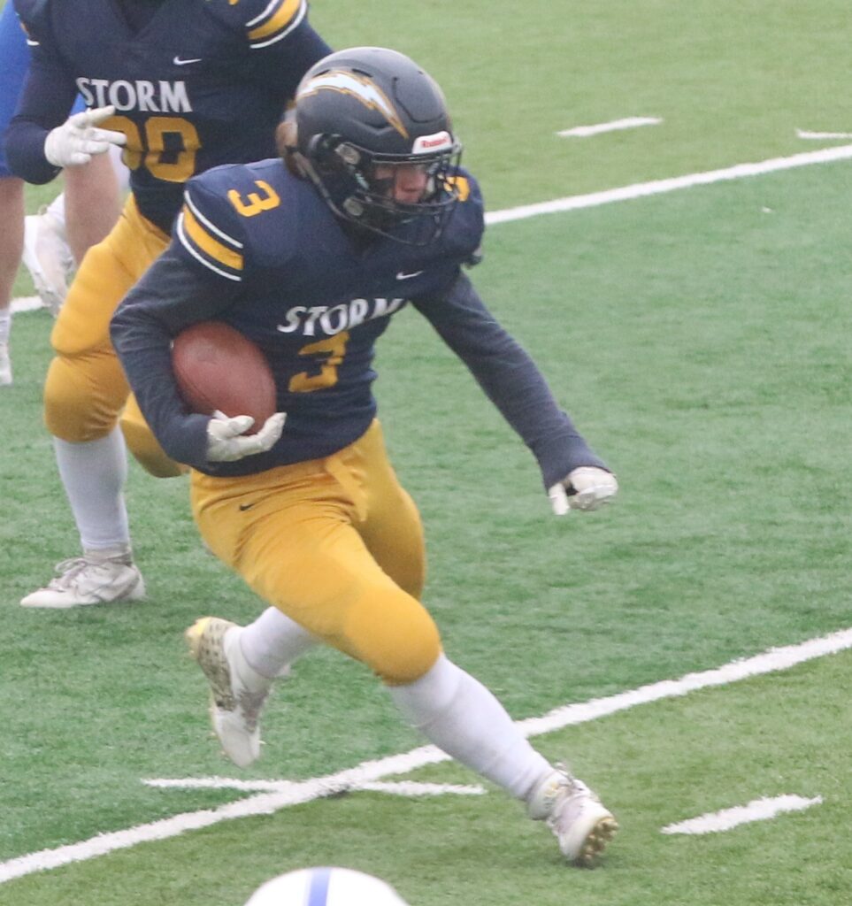 FEUILLERAT RUNS OVER GOODRIDGE-GRYGLA LEADING STEPHEN-ARGYLE TO 35-0 PLAYOFF WIN