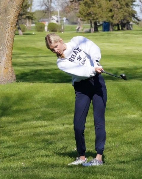 CROOKSTON PIRATE GIRLS GOLF FINISHES 1ST AND 3RD AT TRF INVITE