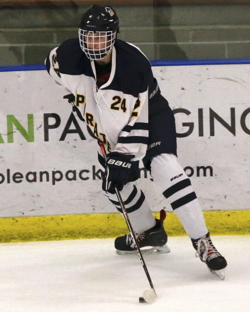 CROOKSTON PIRATE BOYS HOCKEY’S LATE RALLY COMES UP SHORT AGAINST BEMIDJI