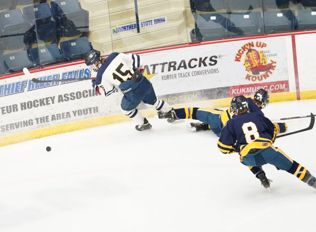 FARGO NORTH POWERS PAST CROOKSTON BOY’S HOCKEY IN REA CLASSIC