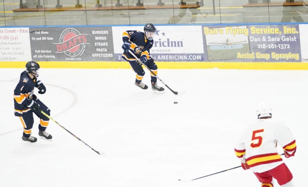GIRDLER AND KENNETT RECORD HAT TRICKS TO LEAD RLF OVER CROOKSTON BOYS HOCKEY