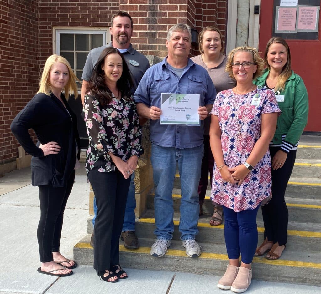 CROOKSTON CHAMBER AMBASSADORS VISIT UNITED WAY AND CARE AND SHARE