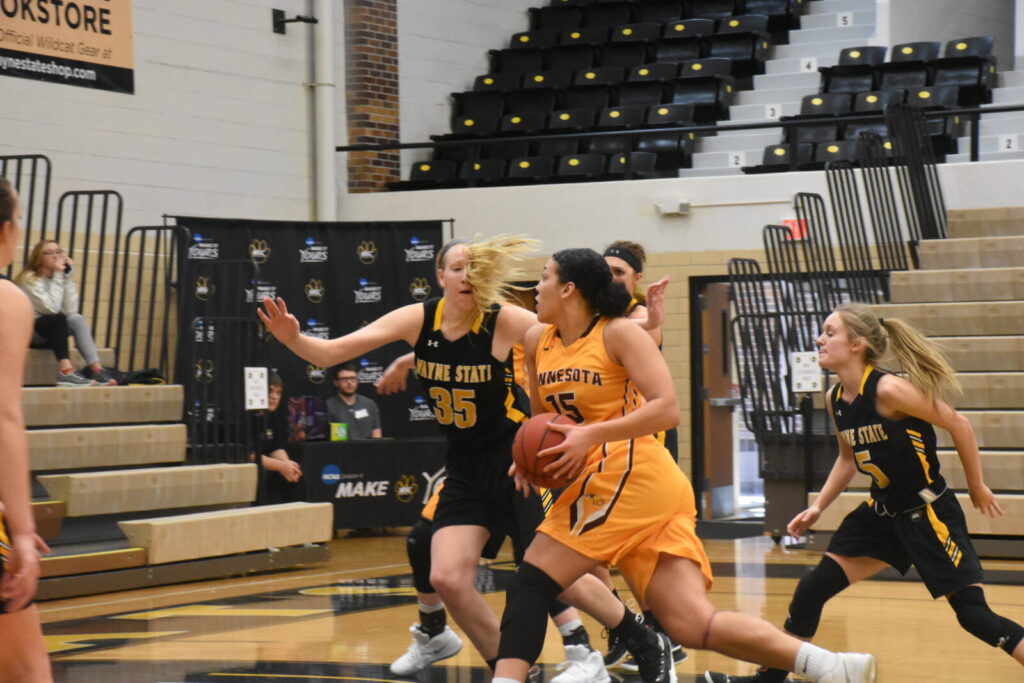 FOURTH QUARTER COLLAPSE COSTS UMC WOMEN’S BASKETBALL IN LOSS TO WAYNE STATE