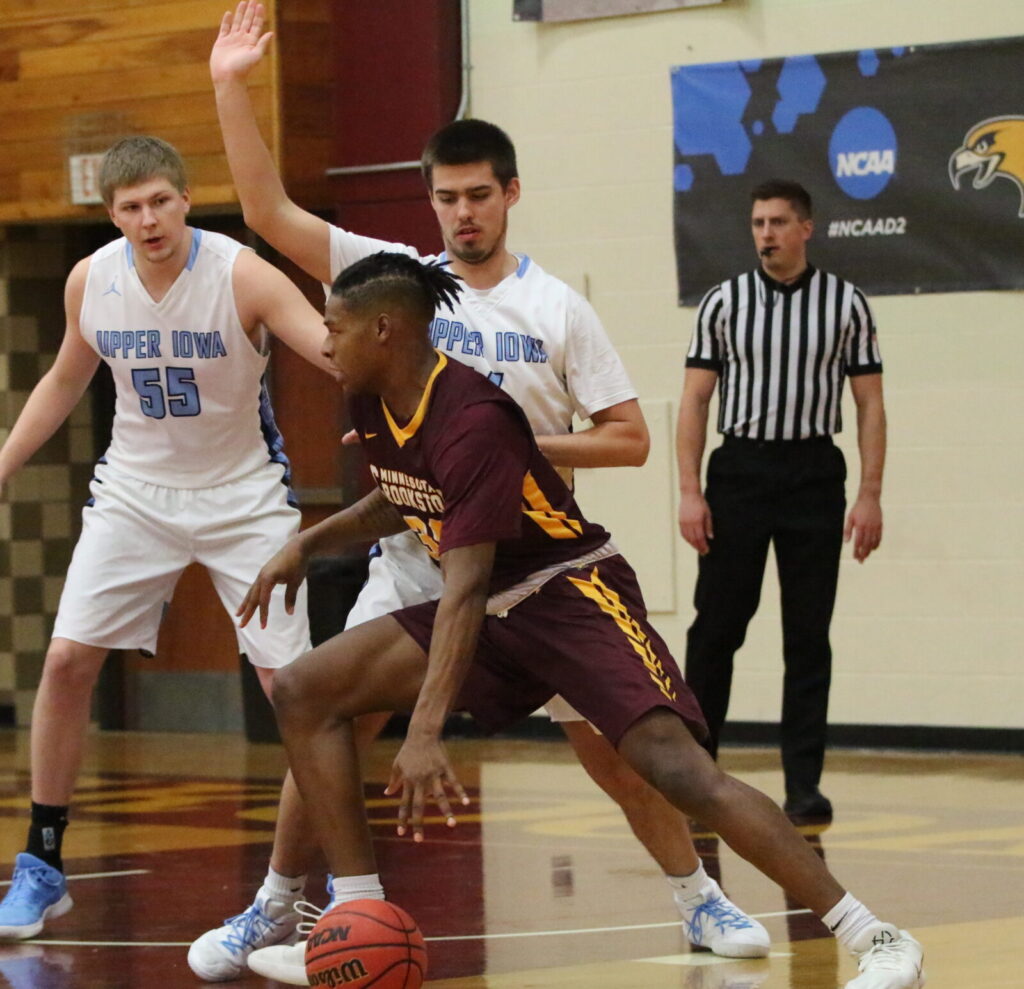 UMC MEN’S BASKETBALL ROUTS UPPER IOWA FOR THIRD STRAIGHT WIN