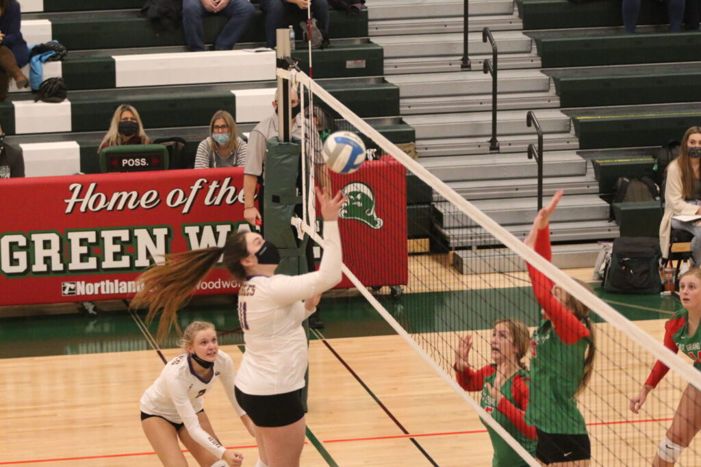EAST GRAND FORKS VOLLEYBALL SWEEPS SACRED HEART IN SEASON FINALE