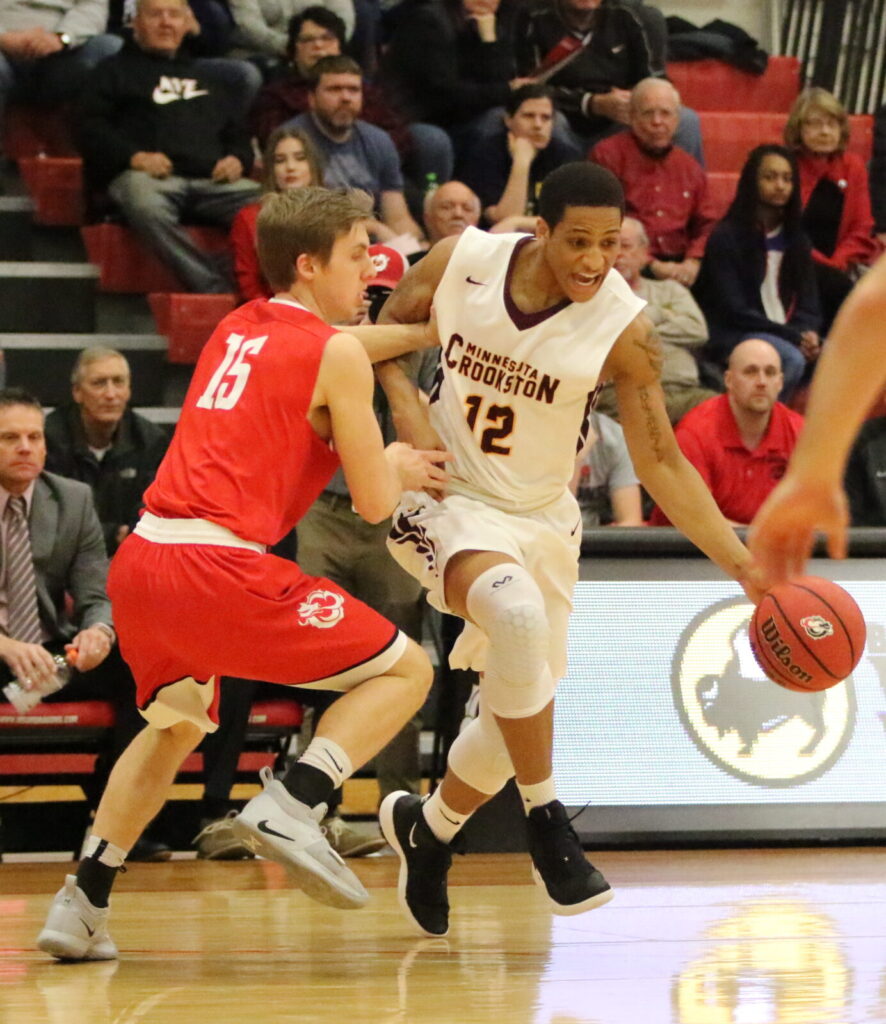 UMC MEN’S BASKETBALL STRUGGLES IN SECOND HALF OF LOSS TO MSU-MOORHEAD