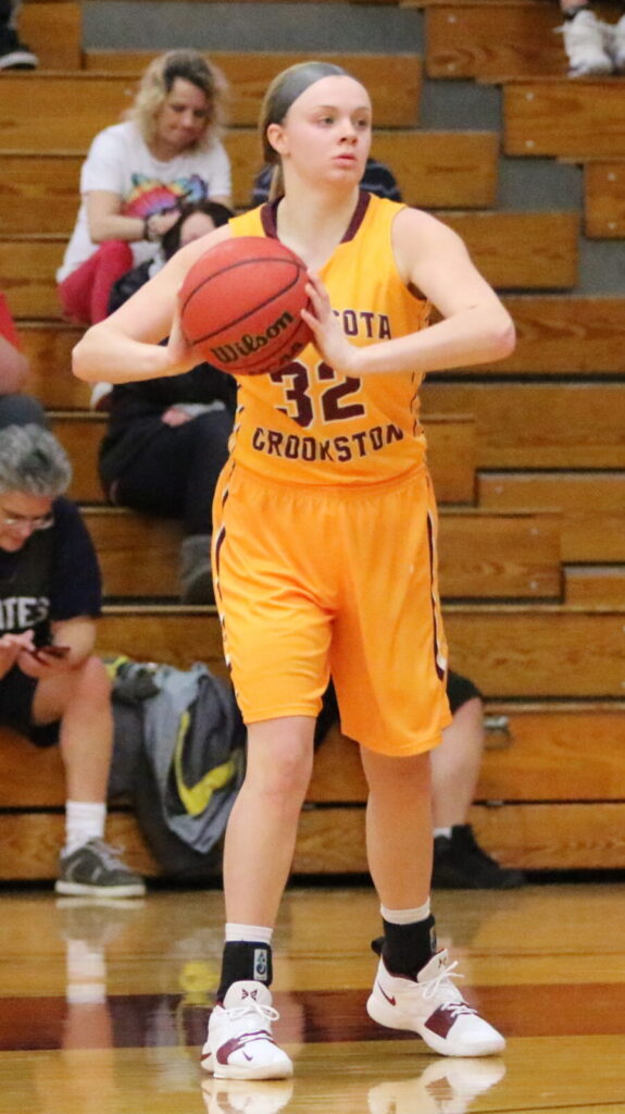 FRIGID FOURTH QUARTER COSTS UMC WOMEN’S BASKETBALL IN LOSS TO WINONA STATE