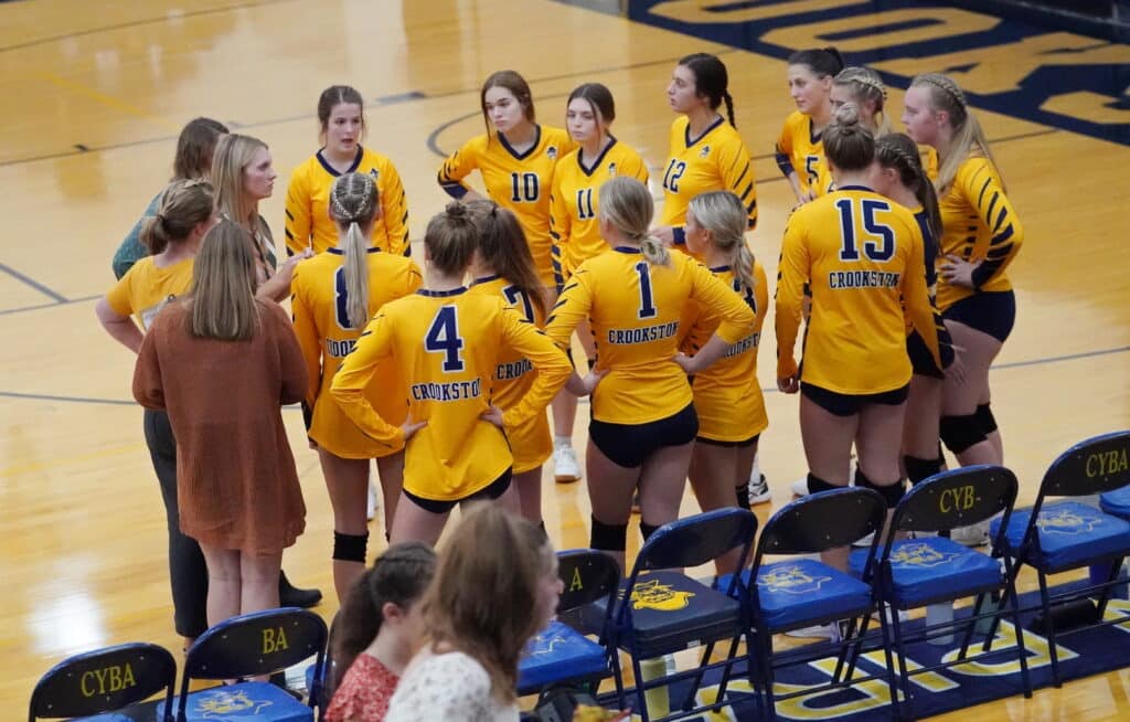 CROOKSTON PIRATE VOLLEYBALL HANDS OUT AWARDS – NAMED ACADEMIC GOLD TEAM