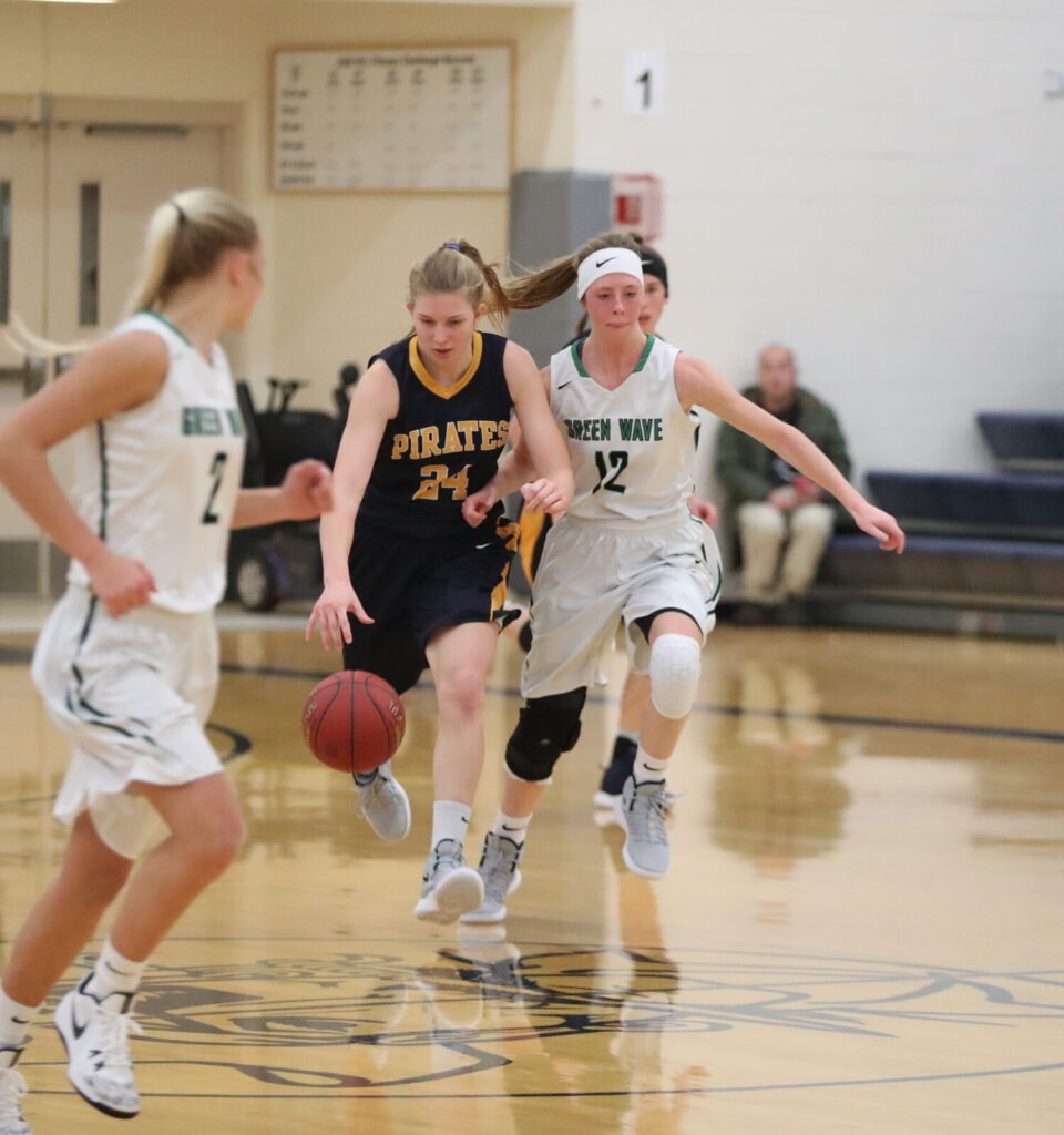 CROOKSTON GIRL’S BASKETBALL SUFFERS FIRST LOSS OF THE SEASON AGAINST EAST GRAND FORKS
