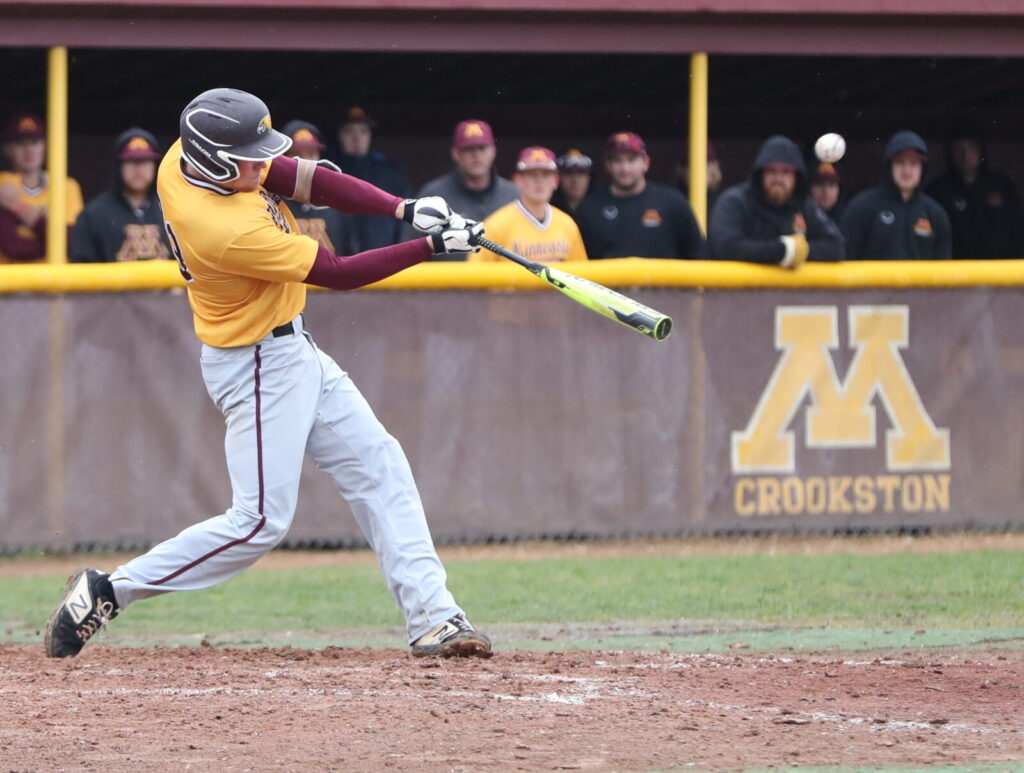 UMC BASEBALL SWEEPS MINOT STATE TO END REGULAR SEASON