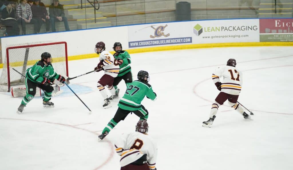 UND FIGHTING HAWKS CLUB HOCKEY SCORES THE ONLY SHOOTOUT GOAL TO DEFEAT UMC 7-6 FOR A SPLIT