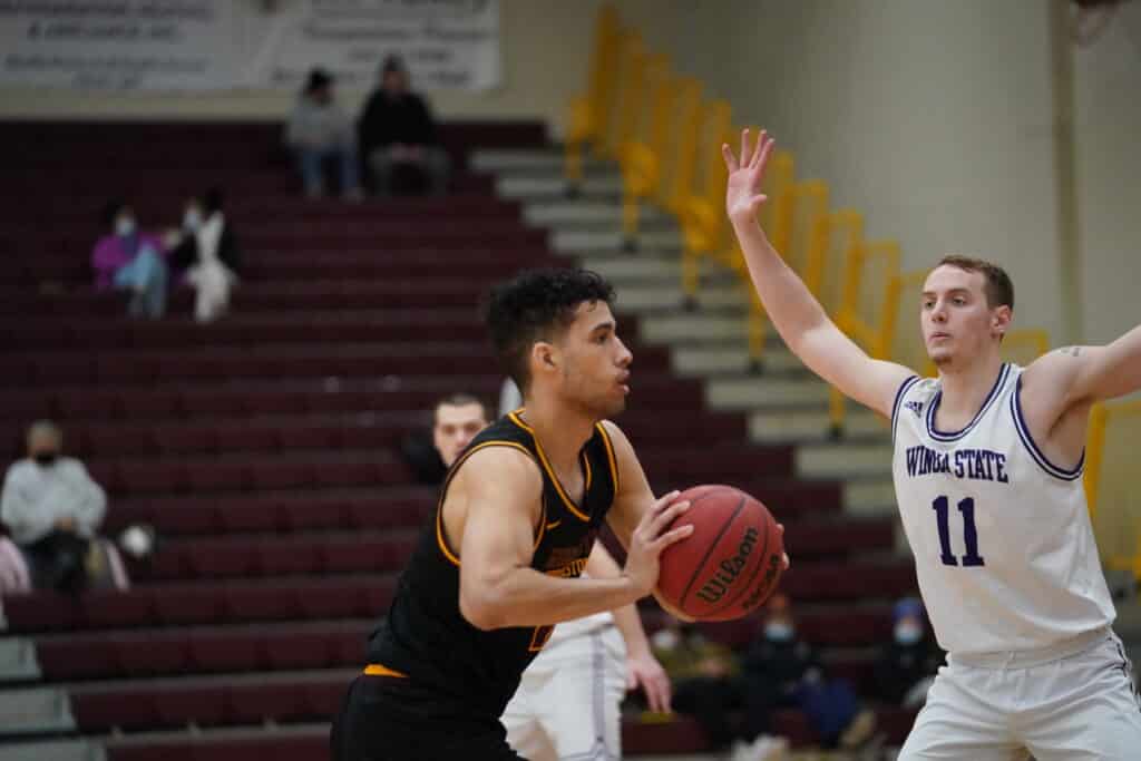 UMC MEN’S BASKETBALL FALLS TO SIOUX FALLS