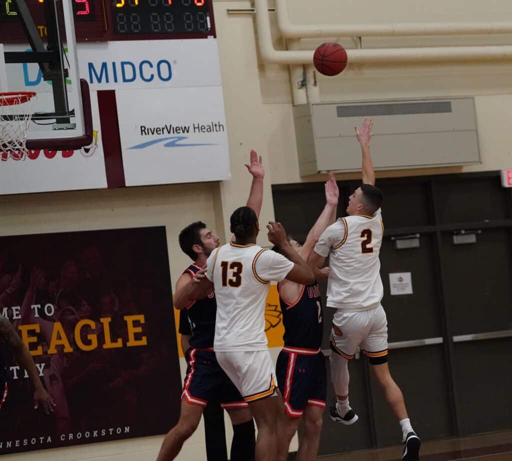 UMC MEN’S BASKETBALL EARNS NSIC WIN OVER UNIVERSITY OF MARY