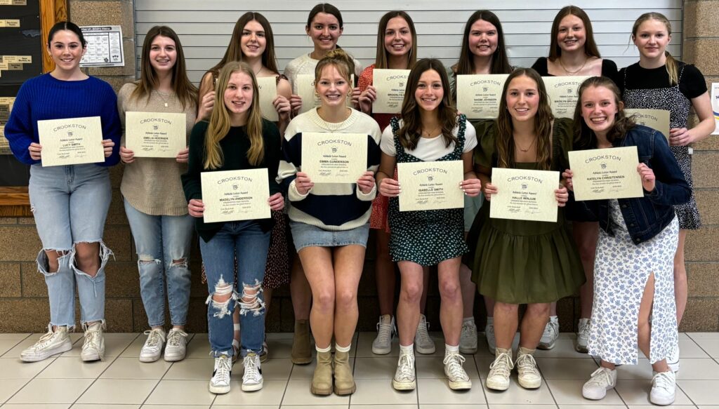 CROOKSTON PIRATES GIRLS BASKETBALL HOLDS END OF SEASON BANQUET