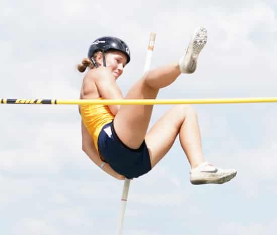 CROOKSTON BOYS AND GIRLS TRACK TEAMS COMPETE IN ADA