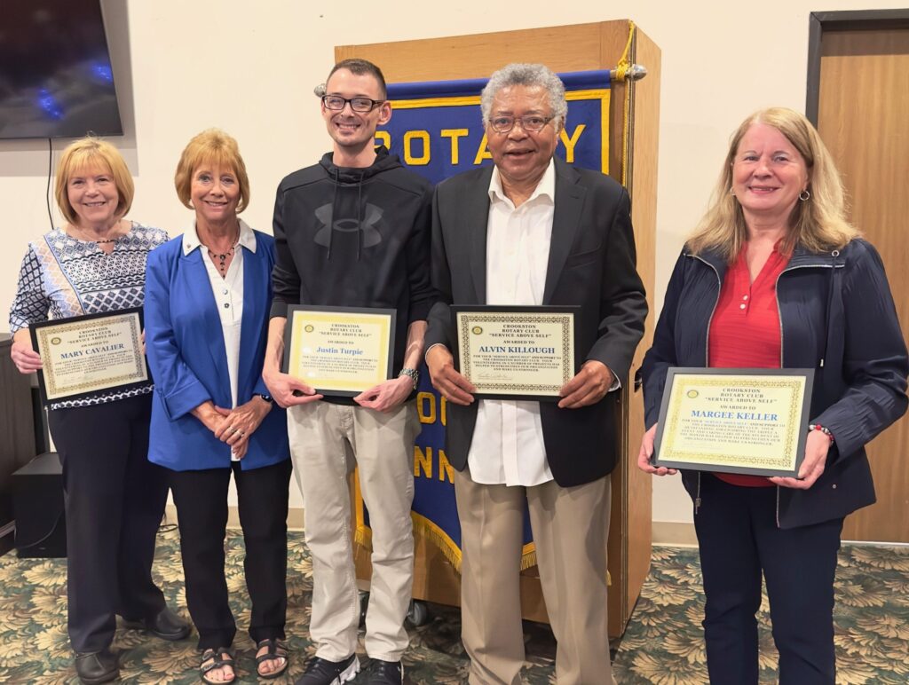 CROOKSTON ROTARY HANDS OUT AWARDS AND JUSTIN TURPIE TAKES OVER AS PRESIDENT