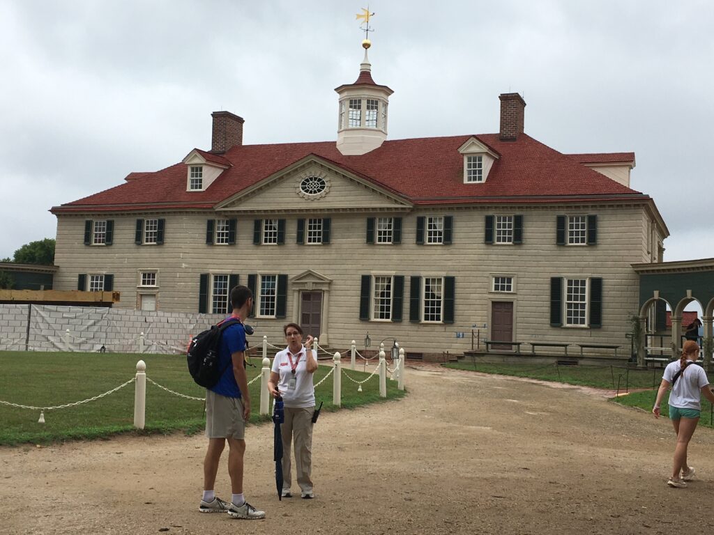 CROOKSTON MIDDLE SCHOOL FIELD TRIP DAY 4 PICTURES INCLUDE MOUNT VERNON AND SMITHSONIAN STOPS