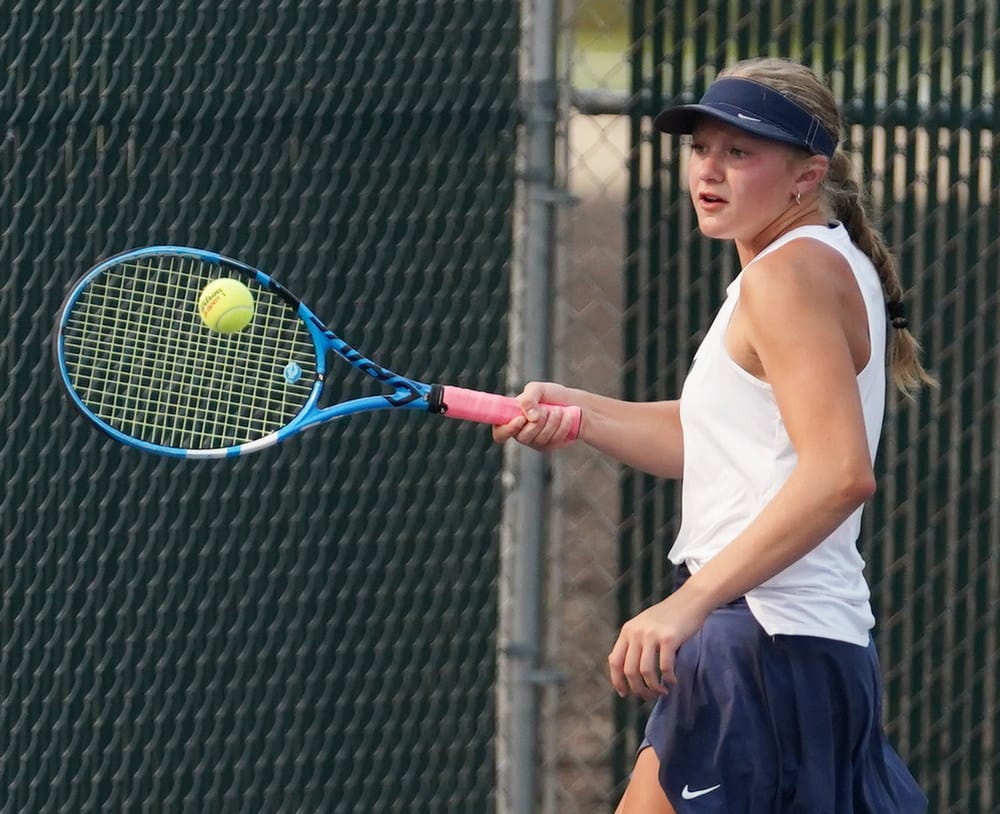 Crookston Pirate Girls Tennis beat Detroit Lakes and fall to Bemidji