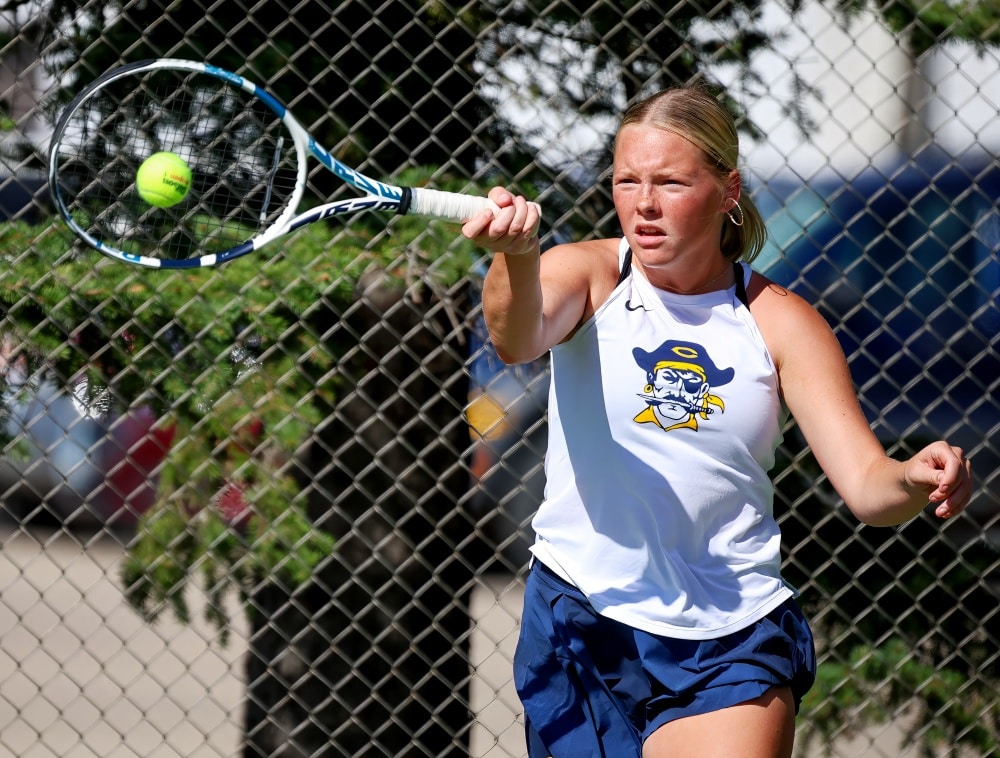 Crookston Pirate Girls Tennis Beats Osakis, Taking on Alexandria and Detroit Lakes