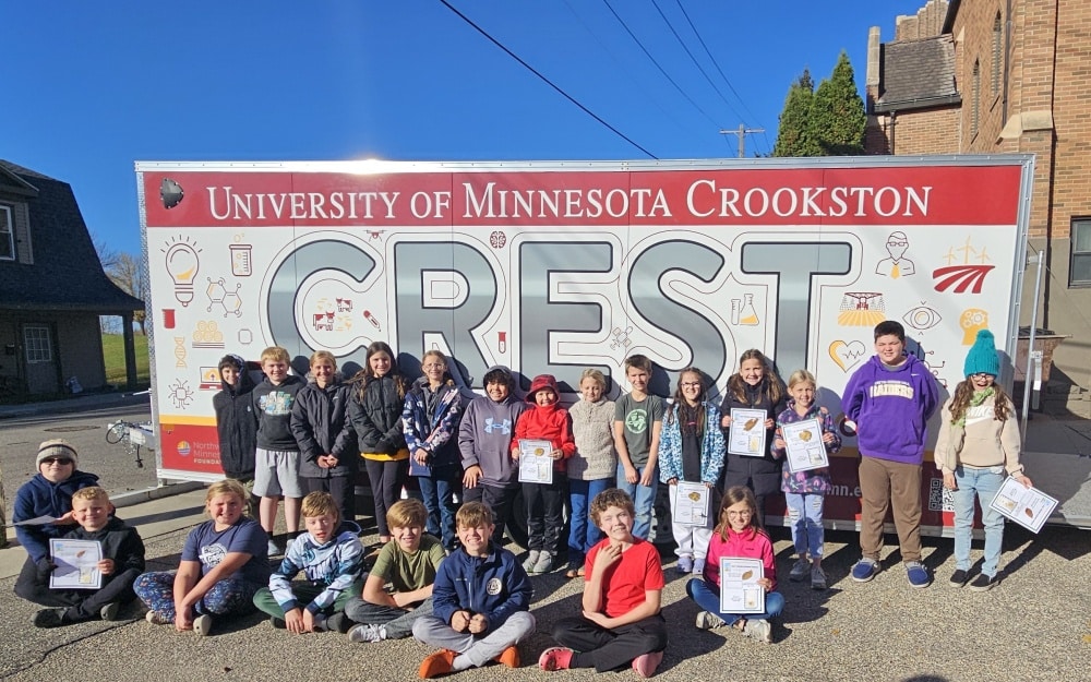 Our Saviors Lutheran School students host UMC’s CREST team