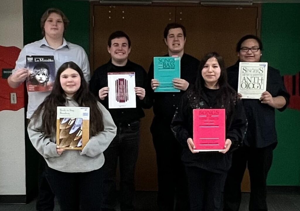 Vocalists from CHS bring home stars from the MSHSL Vocal Solo/Ensemble Contest