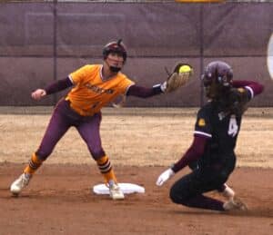 UMC Softball gets a big sweep of Wayne State