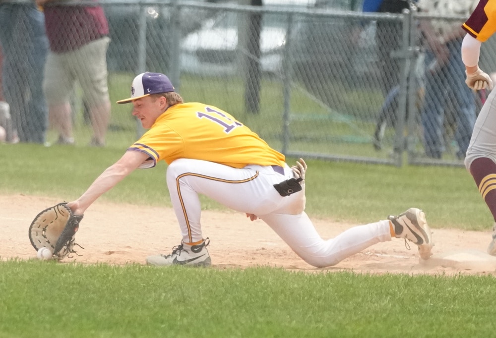 Sacred Heart Baseball steals their way to a win over Blackduck