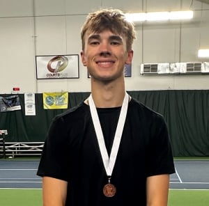 Reggie Winjum finishes 3rd at Section 8A tennis individual tourney
