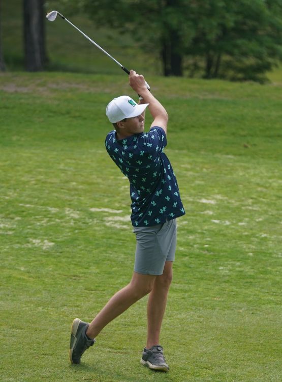 Crookston Pirate Boys and Girls Golf compete in Day 1 of Section 8AA Tournament
