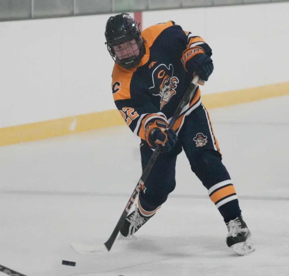 Crookston Pirate Boys Hockey opens season with a 7-0 victory over KCC