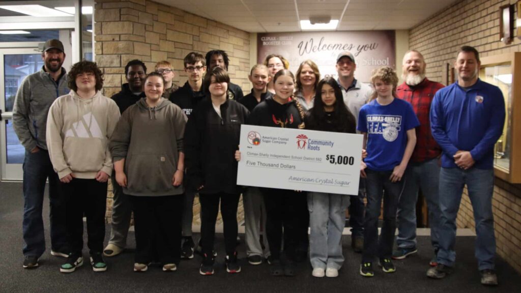 American Crystal Sugar donates $5,000 to Climax-Shelly School District