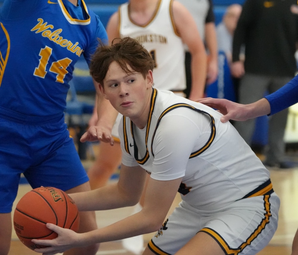 5 players foul out as Wadena-DC holds off Crookston Pirate Boys Basketball