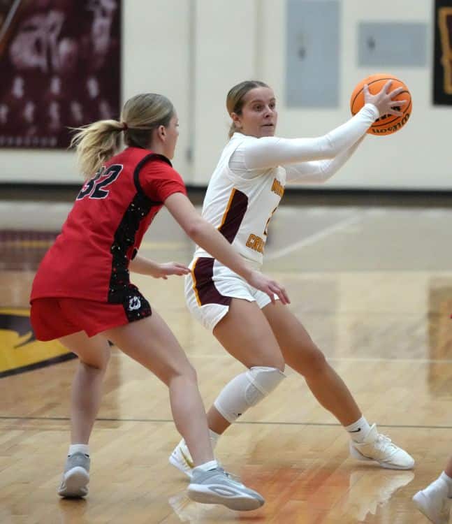UMC Women’s Basketball offense sputters in loss to MSU-Moorhead.