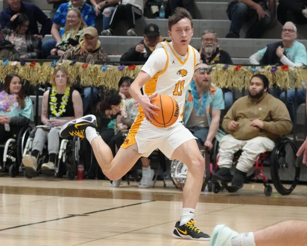 UMC Men’s Basketball offense shut down in loss to SW MN State