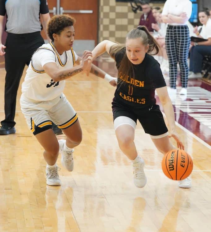 UMC Women’s Basketball takes down Augustana, Emma Miller scores 2000th career point