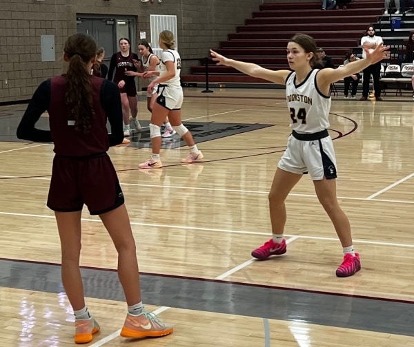 Fosston scores last seven points of the game to beat Crookston Girls Basketball