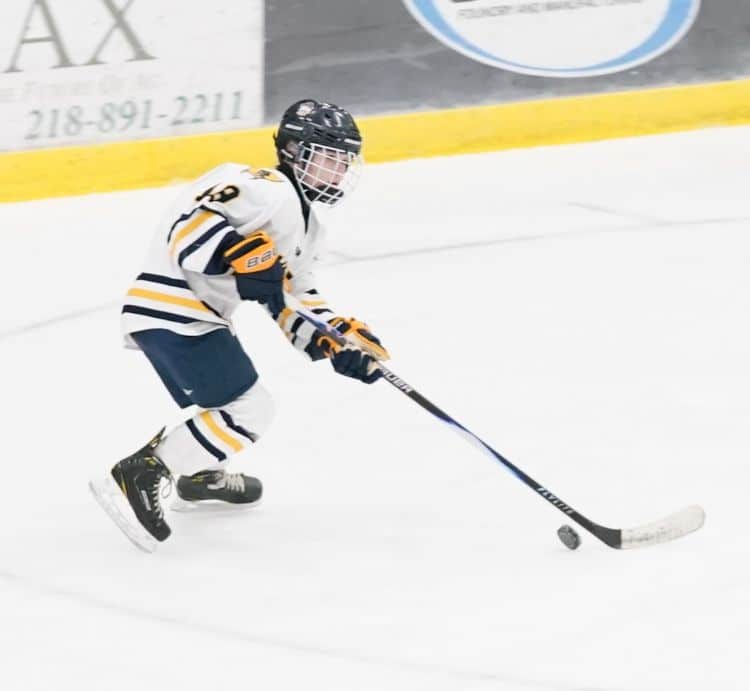 Crookston Girls Hockey falls to the River Cities Blades