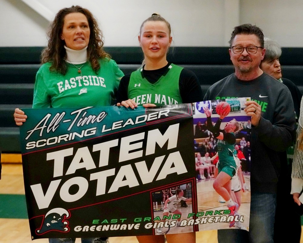 EGF’s Tatem Votava breaks the Green Wave Girls Basketball career scoring record in a win over Crookston