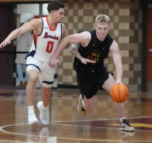 UMC Men’s Basketball holds off late U Mary rally for second win in a row