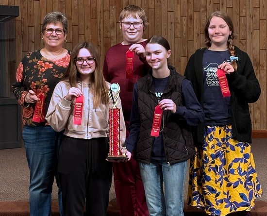 Crookston Middle School Knowledge Bowl finishes season with 2nd and 9th place finishes