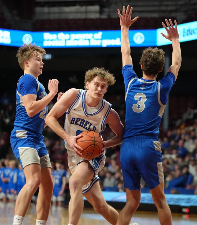Red Lake County falls in heartbreaker to Janesville-Waldorf-Pemberton in State Basketball semi-finals