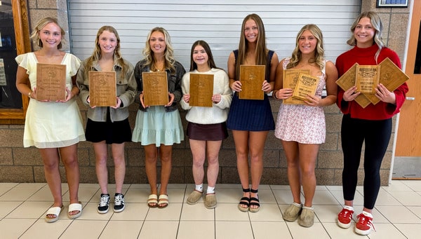 2025-26 Crookston Pirate Hockey hands out team awards
