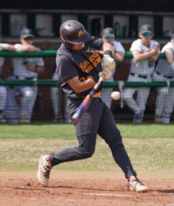 UMC Baseball splits crucial doubleheader with Bemidji State