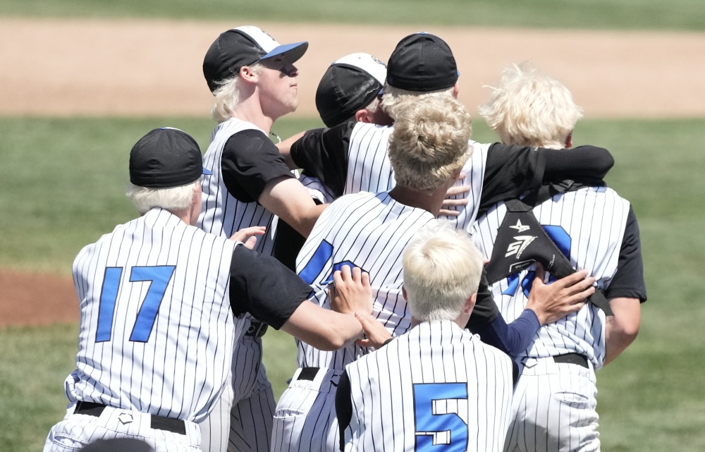 Red Lake County Baseball beats South Ridge 4-3, advances to State Championship on Monday