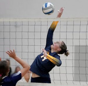 Crookston Pirate Volleyball finishes fourth at the Crookston Invitational