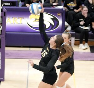 #8 Sacred Heart Volleyball sweeps Climax-Fisher